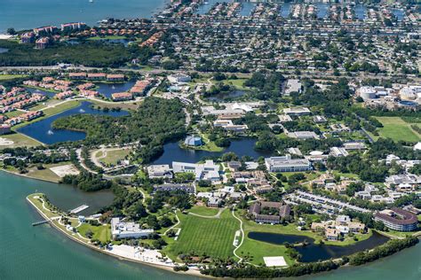 Eckerd university - Eckerd College Entrance. Photo Credit: Allen Grove. Eckerd College is a selective, private liberal arts college located on a waterfront campus in St. Petersburg, Florida. The college's location complements its popular …